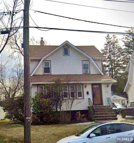 116 Degraw Ave, Teaneck NJ  07666-4026 exterior