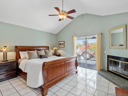 1653 Edgemont St, San Diego CA 92102-1241 exterior