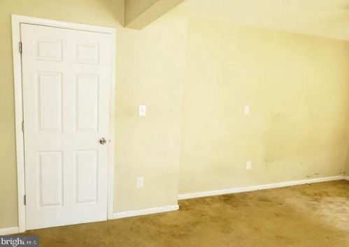 37 Holstone Ln, Willingboro NJ  08046-1817 exterior