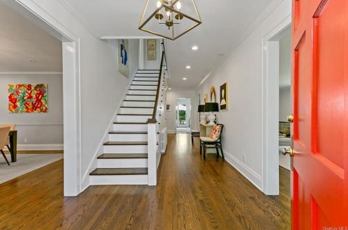 51 Grace Ln, Crotonville, NY 10562-2129