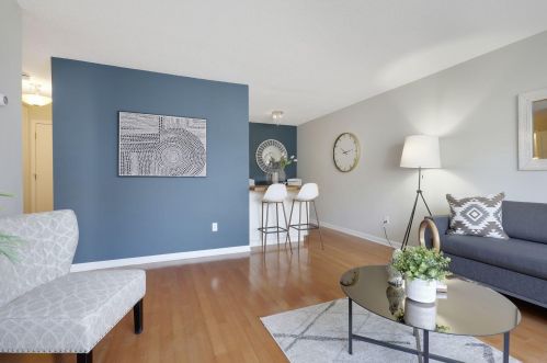 2446 Aldrich Ave, Minneapolis, MN 55405-2966