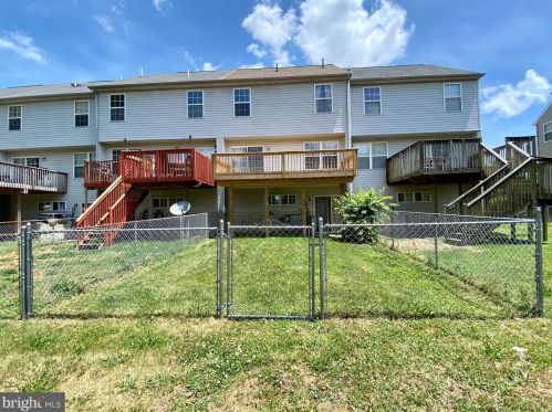 260 Northdown Dr, Dover DE 19904-9792 exterior