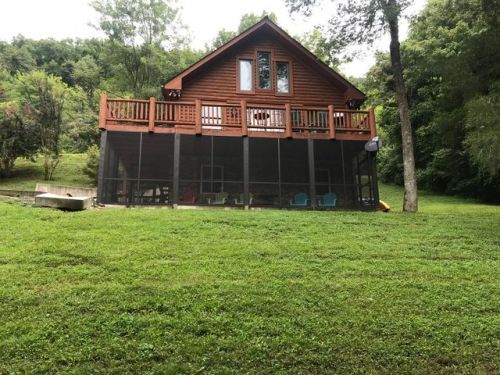 545 Harbor Dr, Lancaster, TN 38569-5252
