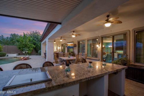 5504 Palo Brea Ln, Cave Creek AZ 85331-2432 exterior