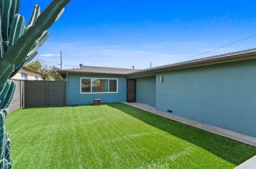 15228 Avis Ave, Lawndale, CA 90260-2205