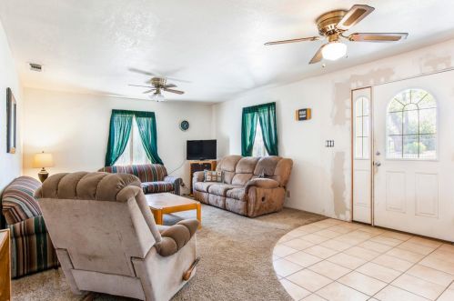 6528 Marysville Blvd, Rio Linda CA  95673-3102 exterior