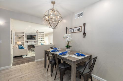 6930 Post Rd, Pleasanton CA  94568-2123 exterior