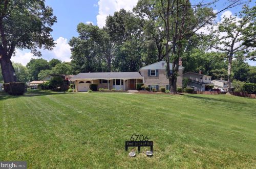 6706 Red Jacket Rd, Springfield, VA 22152-2633