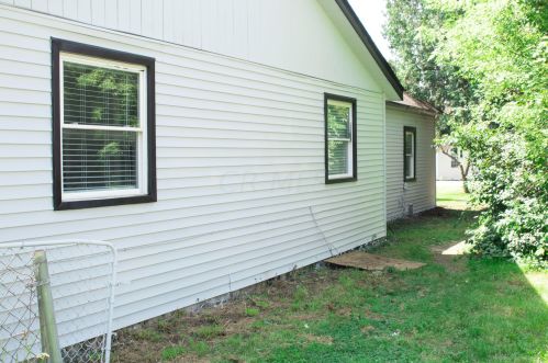 8644 Lilly Chapel Georgesville Rd, West Jefferson OH  43162-9769 exterior