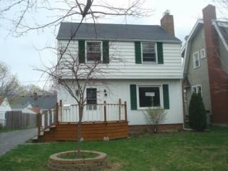 3008 Heatherdowns Blvd, Toledo, OH 43614-3938