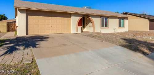 2304 Los Arboles Pl, Chandler, AZ 85224-2145