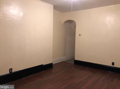 37 Delawareview Ave, Trenton NJ 08618-5607 exterior