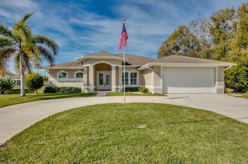 224 13th Ave, Cape Coral, FL 33909-2690