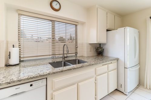 719 Napa Ave, Redlands CA  92374-5463 exterior