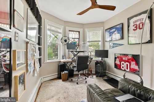 17 Lexington Ave, Camden NJ  08109-2013 exterior