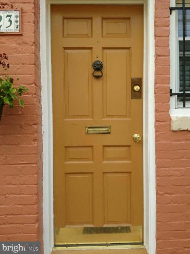 1223 Wylie St, Washington, DC 20002-4456