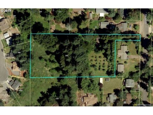 325 24th Ave, Beaverton, OR 97123-7018