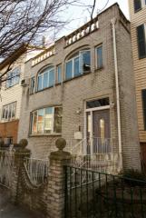 306 13th St, Brooklyn, NY 11215-4910