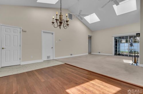 9 Portsmouth Dr, Old Bridge NJ  08857-3116 exterior