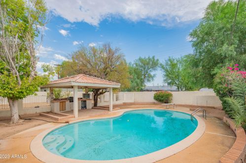 4437 85th St, Scottsdale, AZ 85251-2826