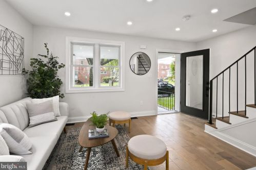 4736 Blaine St, Washington, DC 20019-4627