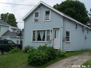 230 10th St, Scriba, NY 13126-2829