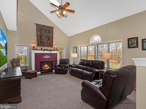 403 Carter Moir Dr, Lancaster PA  17601-2969 exterior