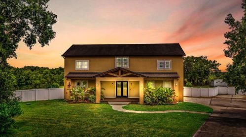 8340 Pinecone Dr, Lakeland FL  33809-1632 exterior