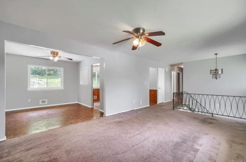 21 Downey Rd, Crotonville, NY 10562-2608