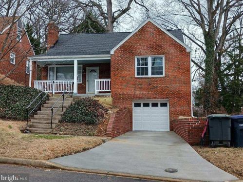 2328 36th St, Washington, DC 20020-1238