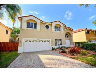 11312 Roundelay Rd, Hollywood, FL 33026-1352