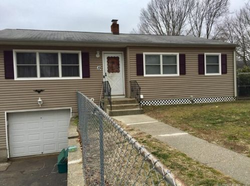 19 Whitwell St, Milford, CT 06461-2334
