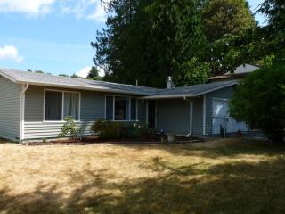 773 Roswell Dr, Bremerton, WA 98310-2933