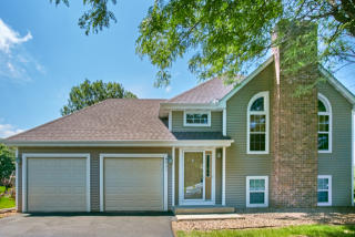 4931 Arrowood Ln, Minneapolis, MN 55442-2224