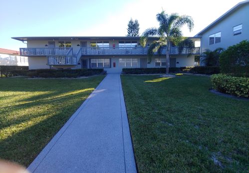 43 Dorchester B, West Palm Beach, FL 33417-1428