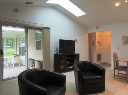 73 Hidden Ridge Dr, Monticello NY  12701-3083 exterior