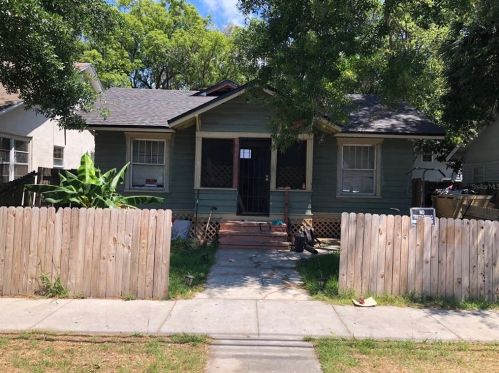 967 13th Ave, Saint Petersburg, FL 33705-1014