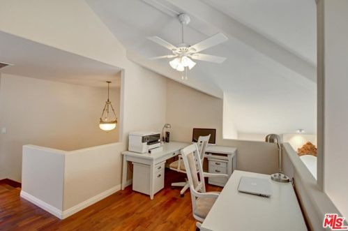 5100 Noble Ave, Van Nuys CA 91402-4509 exterior