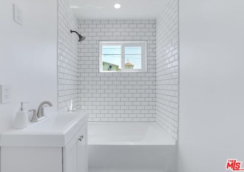 11462 Earlham St, Orange CA  92869-2633 exterior