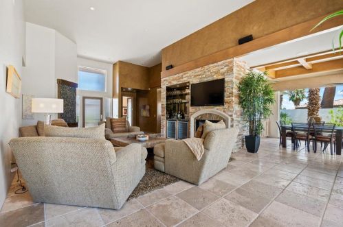 56625 Riviera, La Quinta CA  92253-5014 exterior