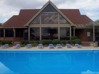 5211 Sawmill Rd, Dublin OH  43017-1549 exterior