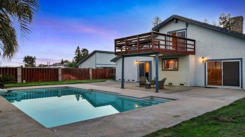 1812 Golf Rd, Turlock CA  95380-9746 exterior