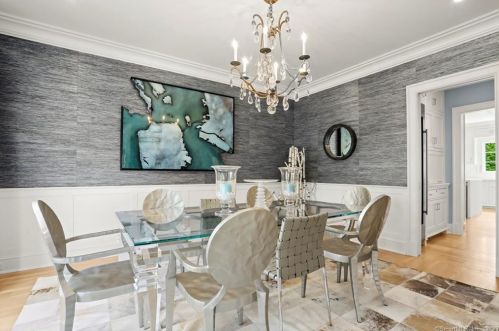 310 South Ave, New Canaan CT  06840-5820 exterior