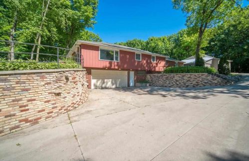 1967 Birch Ter, West Bend, WI 53090-8909