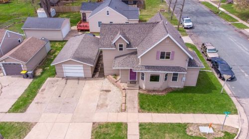 800 12th Ave, Hammond WI  54002-9322 exterior