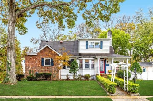 1209 16th Ave, Belmar, NJ 07719-2818