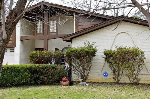 3609 Wendell Dr, Fort Worth, TX 76117-2852