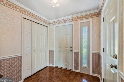 501 Cedar Hollow Dr, Yardley, PA 19067-6343