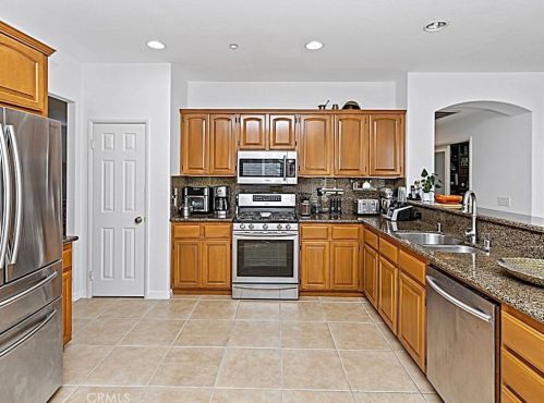 8055 La Crosse Way, Riverside CA  92508-6142 exterior