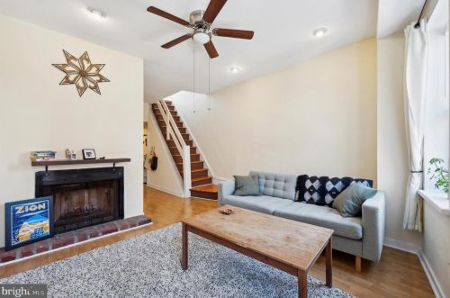 1419 4 St, Philadelphia PA  19147-0059 exterior